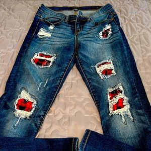 Judy Blue buffalo plaid distressed jeans.